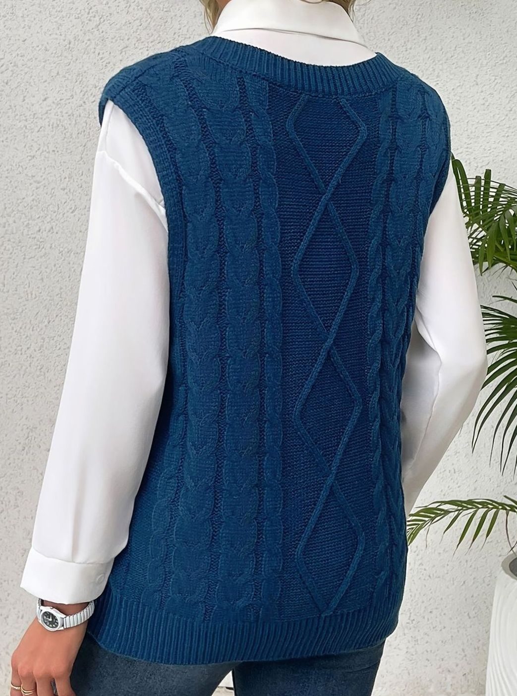 Camila | Women's Cable-Knit V-Neck Sweater Vest Relaxed Fit